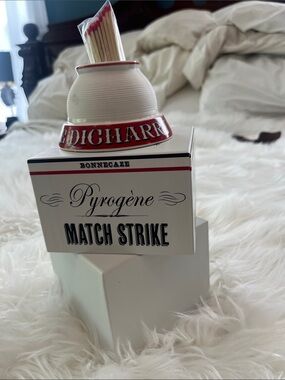 Match Strike Ceramic Match Holder - White with Red Accent